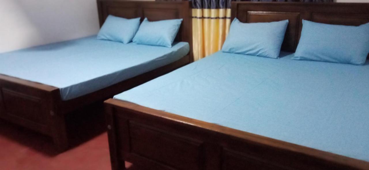 Impress Holiday Home Anuradhapura Eksteriør billede