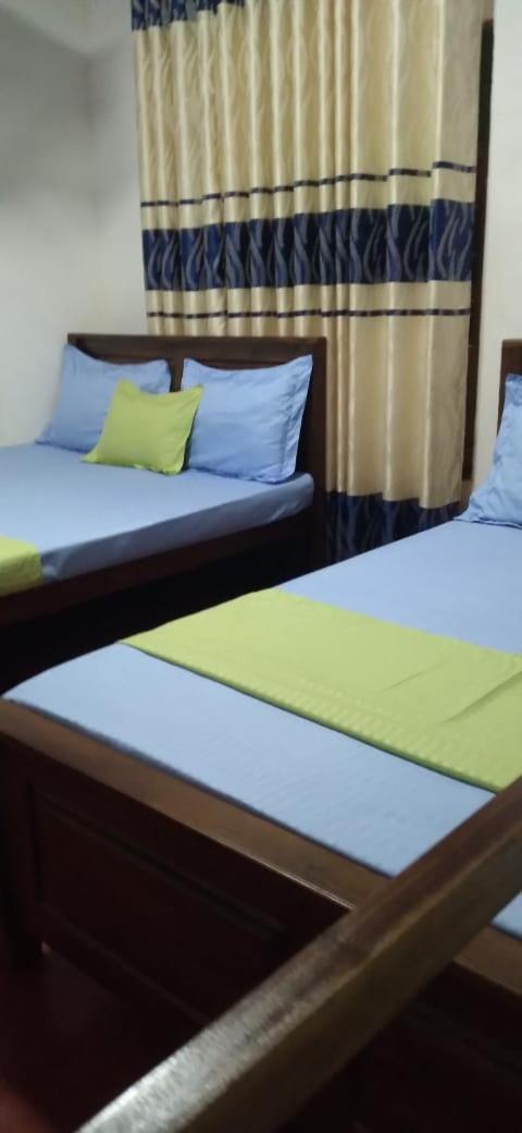 Impress Holiday Home Anuradhapura Eksteriør billede