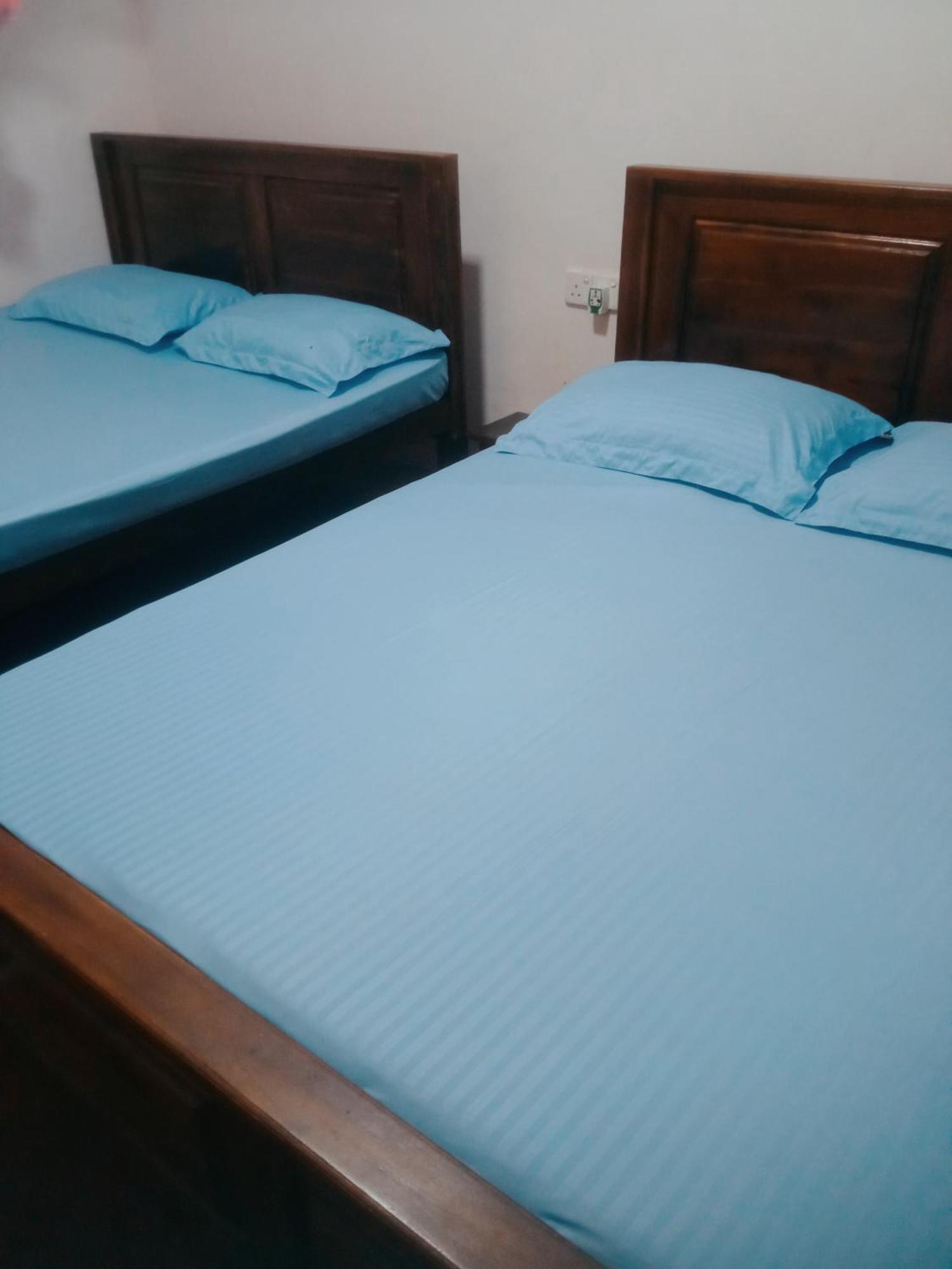 Impress Holiday Home Anuradhapura Eksteriør billede